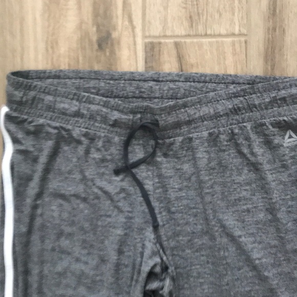 NEW Reebok 24/7 Tulip Hem Pant Size L - Picture 3 of 9